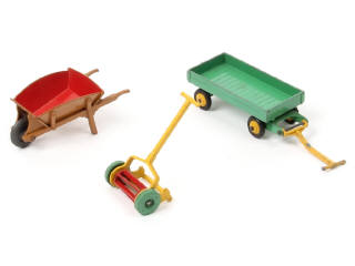 Lot 341 - DINKY TOYS (GB) (3)