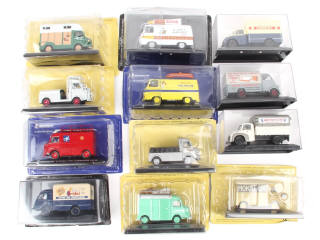 Lot 290 - DIVERS (12)