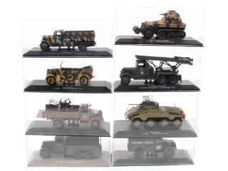 Lot 279 - DIVERS (8)