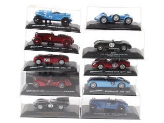 Lot 284 - DIVERS (10)