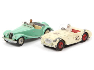 Lot 337 - DINKY TOYS (GB) (2)