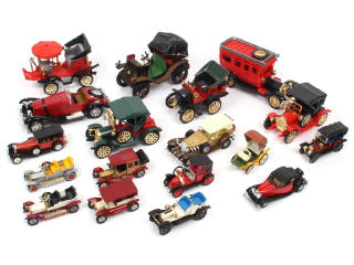 Lot 264 - DIVERS (18)