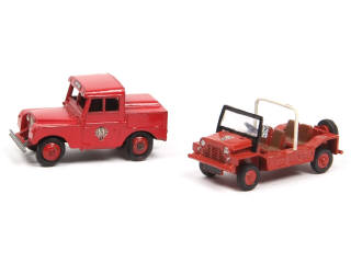 Lot 355 - DINKY TOYS (GB) (2)