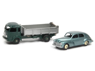 Lot 434 - DINKY TOYS (FRANCE) (2)