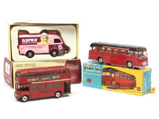 Lot 333 - CORGI TOYS (GB) (3)