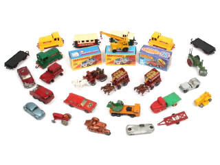 Lot 255 - DIVERS (25)