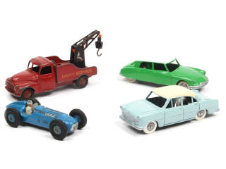 Lot 438 - DINKY TOYS (FRANCE) (4)
