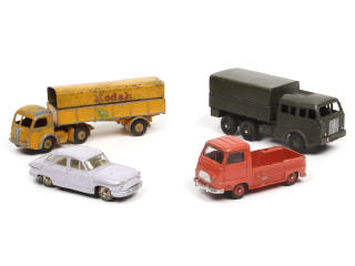Lot 439 - DINKY TOYS (FRANCE) (4)