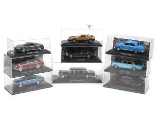 Lot 206 - DIVERS (9)