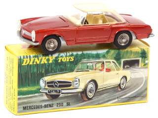 Lot 619 - DINKY TOYS (FRANCE) (1)