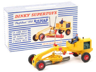 Lot 731 - DINKY TOYS (FRANCE) (1)