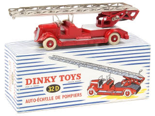 Lot 719 - DINKY TOYS (FRANCE) (1)
