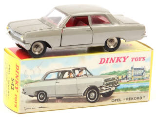 Lot 636 - DINKY TOYS (FRANCE) (1)