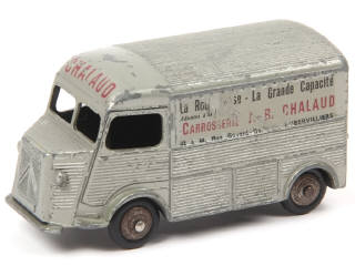 Lot 688 - DINKY TOYS (FRANCE) (1)