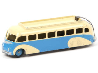 Lot 687 - DINKY TOYS (FRANCE) (1)