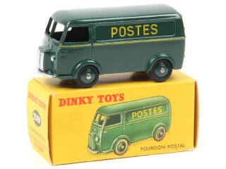 Lot 693 - DINKY TOYS (FRANCE) (1)