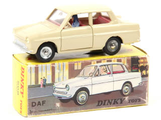 Lot 611 - DINKY TOYS (FRANCE) (1)