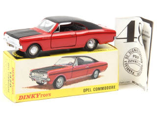 Lot 658 - DINKY TOYS (FRANCE) (1)