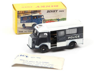 Lot 697 - DINKY TOYS (FRANCE) (1)