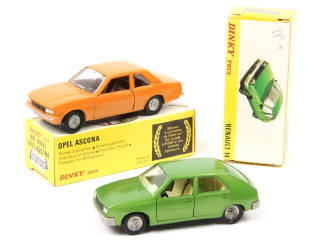 Lot 682 - DINKY TOYS (FRANCE) (2)