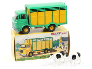 Lot 724 - DINKY TOYS (FRANCE) (1)