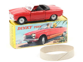 Lot 617 - DINKY TOYS (FRANCE) (1)