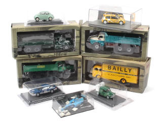 Lot 166 - DIVERS (9)