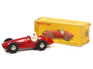 Lot 320 - DINKY TOYS (FRANCE) (1)