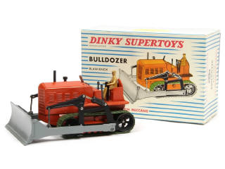 Lot 407 - DINKY TOYS (FRANCE) (1)