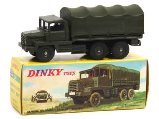 Lot 440 - DINKY TOYS (FRANCE) (1)