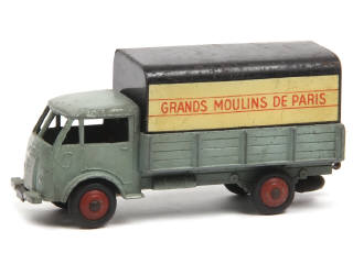 Lot 428 - DINKY TOYS (FRANCE) (1)
