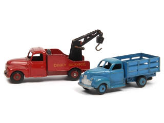 Lot 432 - DINKY TOYS (FRANCE) (2)
