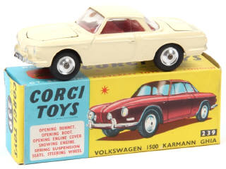 Lot 400 - CORGI TOYS (GB) (1)