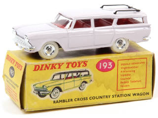 Lot 484 - DINKY TOYS (GB) (1)