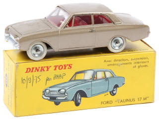Lot 695 - DINKY TOYS (FRANCE) (1)