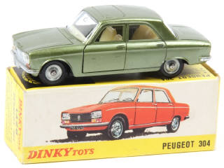 Lot 726 - DINKY TOYS (FRANCE) (1)
