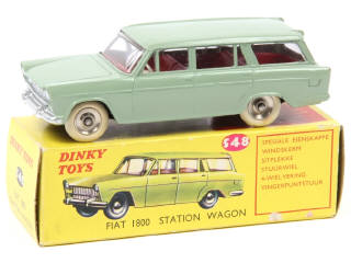 Lot 553 - DINKY TOYS (FRANCE) Série HARRIS (1)