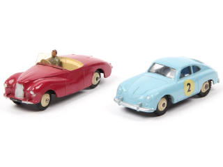 Lot 549 - DINKY TOYS (GB) (2)