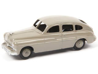 Lot 576 - DINKY TOYS (FRANCE) (1)