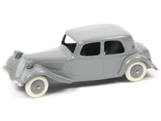 Lot 573 - DINKY TOYS (FRANCE) (1)