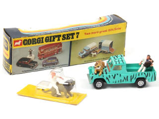 Lot 443 - CORGI TOYS (GB) (1)