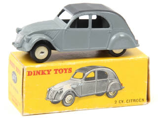 Lot 604 - DINKY TOYS (FRANCE) (1)