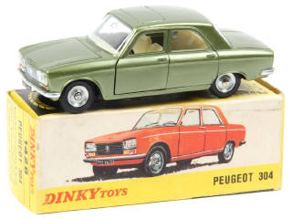Lot 725 - DINKY TOYS (FRANCE) (1)
