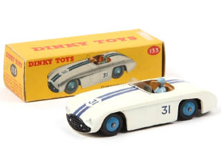 Lot 494 - DINKY TOYS (GB) (1)