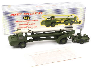 Lot 534 - DINKY TOYS (GB) (1)