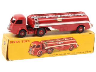 Lot 740 - DINKY TOYS (FRANCE) (1)
