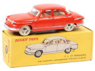 Lot 681 - DINKY TOYS (FRANCE) (1)