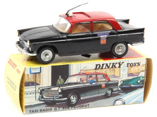 Lot 703 - DINKY TOYS (FRANCE) (1)