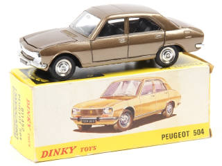 Lot 731 - DINKY TOYS (FRANCE) (1)