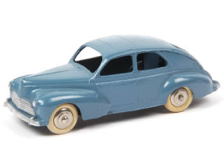 Lot 579 - DINKY TOYS (FRANCE) (1)